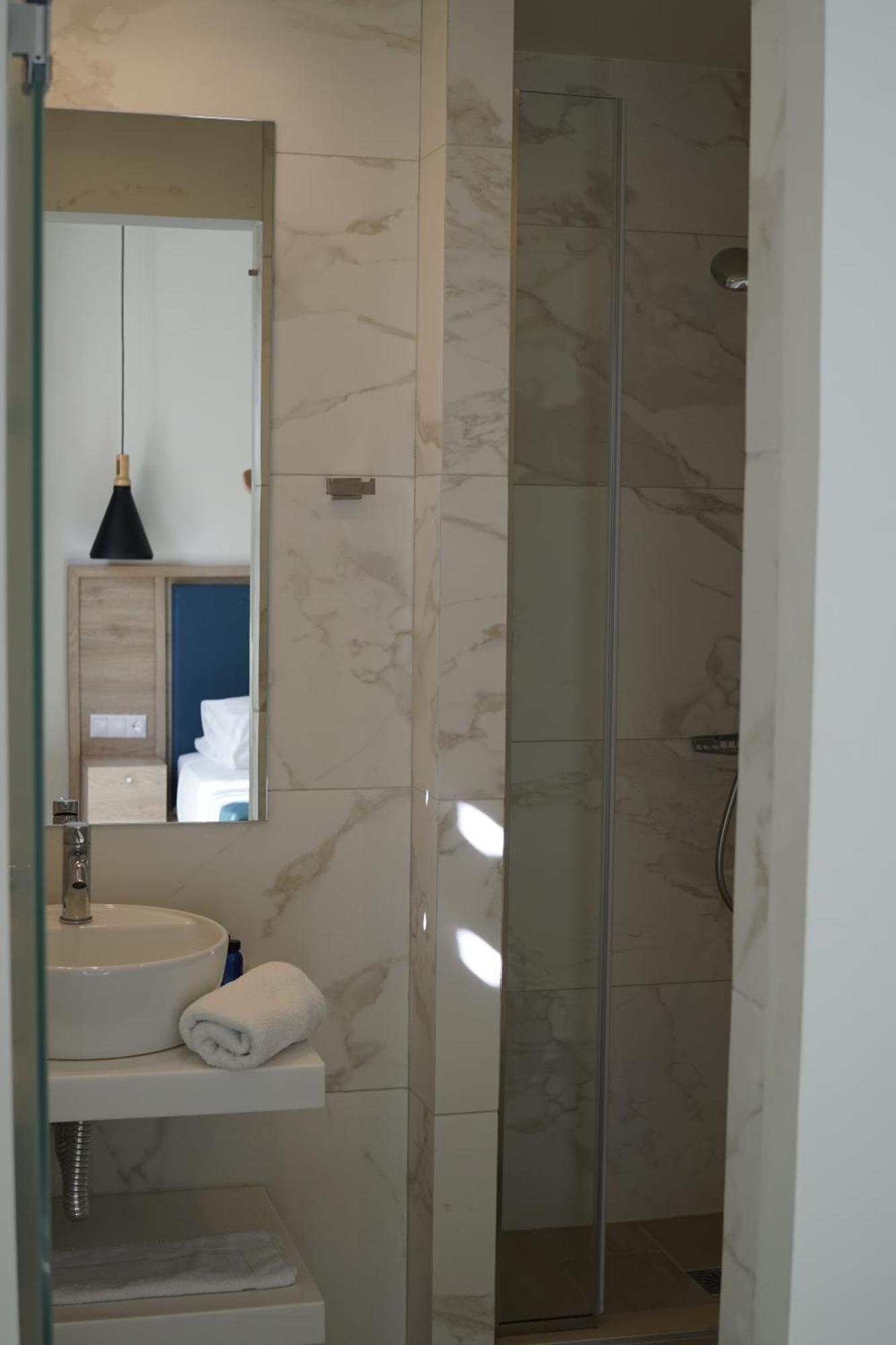 ארמניסטיס Cavos Bay Hotel & Studios מראה חיצוני תמונה