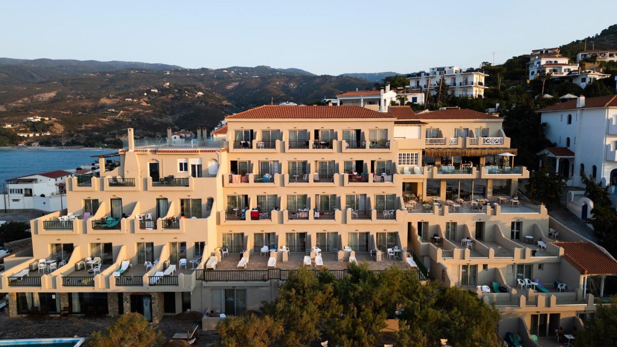 ארמניסטיס Cavos Bay Hotel & Studios מראה חיצוני תמונה